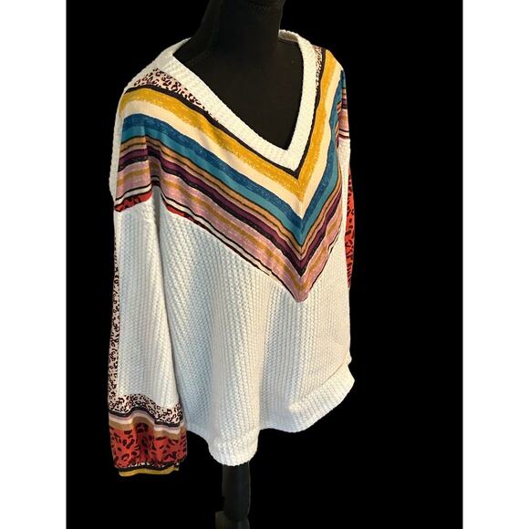 Lovely Melody Womens Size Medium V-Neck‎ Long Sleeve Pullover - Picture 2 of 6